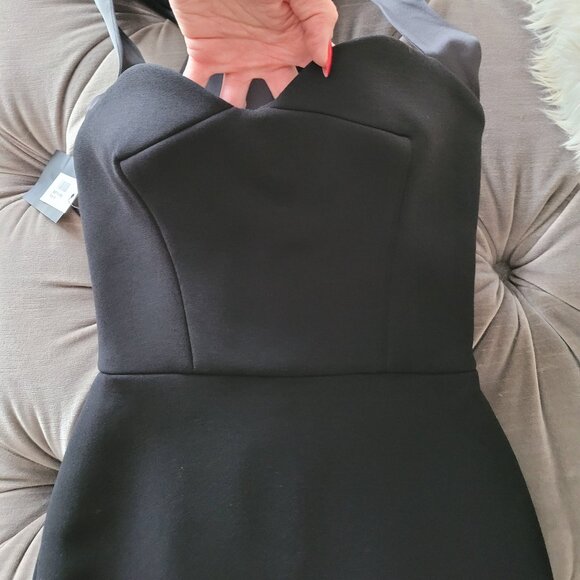 VICTORIA BECKHAM
Matte Crepe Cross Back Cami Fitted Dress. Size UK 6. - Picture 9 of 14